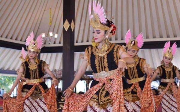 Festival Hari Tari Sedunia Libatkan Seribu Penari Digelar di Jakarta, Cek Jadwalnya Festival Hari Tari Sedunia Libatkan Seribu Penari Digelar di Jakarta, Cek Jadwalnya