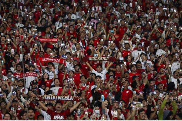 Indonesia Masuk 3 Besar Negara dengan Penggemar Sepak Bola Terbanyak di Dunia Indonesia Masuk 3 Besar Negara dengan Penggemar Sepak Bola Terbanyak di Dunia