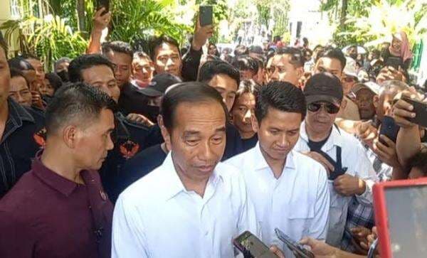 Jokowi Janji Bakal Tunjukkan Ijazah Asli di Depan Hakim Jokowi Janji Bakal Tunjukkan Ijazah Asli di Depan Hakim
