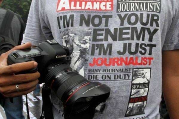 Jurnalis Asing Wajib Punya Surat Keterangan Kepolisian? Kapolri dan Kadiv Humas Polri Buka Suara Jurnalis Asing Wajib Punya Surat Keterangan Kepolisian? Kapolri dan Kadiv Humas Polri Buka Suara