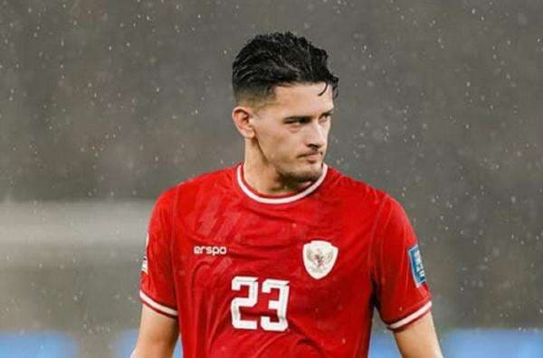 Respons Justin Hubner saat Ditanya Isi Obrolan dengan Patrick Kluivert Jelang Timnas Indonesia vs Timnas Australia Respons Justin Hubner saat Ditanya Isi Obrolan dengan Patrick Kluivert Jelang Timnas Indonesia vs Timnas Australia