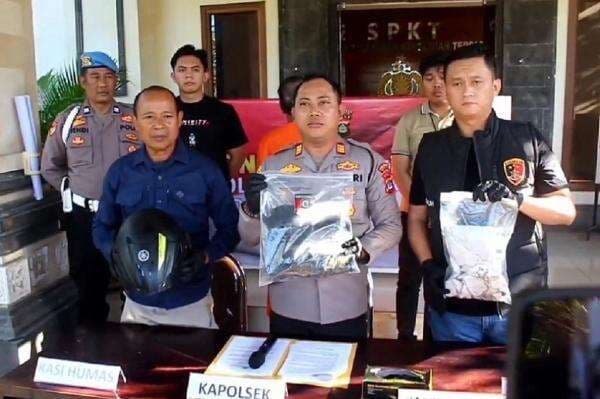 Sakit Hati Dipecat, Mantan Karyawan Bakar Vila Milik Bule Tempatnya Dulu Bekerja Sakit Hati Dipecat, Mantan Karyawan Bakar Vila Milik Bule Tempatnya Dulu Bekerja