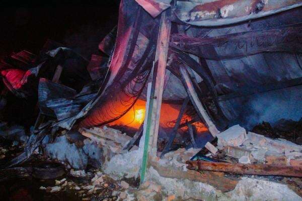 Pabrik Garmen di Bogor Kebakaran, Kerugian Ditaksir Capai Miliaran Rupiah Pabrik Garmen di Bogor Kebakaran, Kerugian Ditaksir Capai Miliaran Rupiah