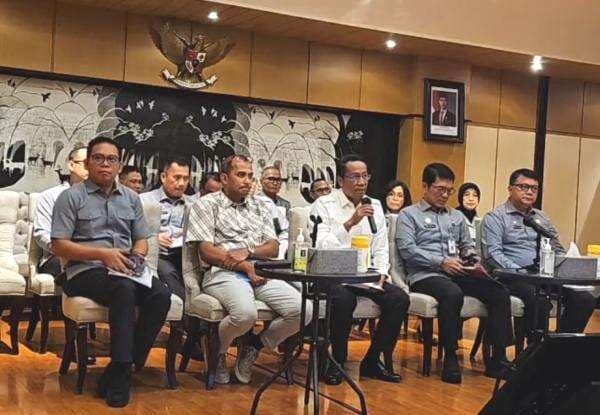 Kemenkum Segera Selesaikan 8 RUU dan 3 RPP Kemenkum Segera Selesaikan 8 RUU dan 3 RPP