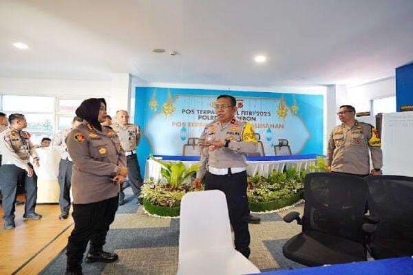 Kendaraan Keluar Jabodetabek H-4 Lebaran Meningkat, Polri Siapkan Petugas di Jalur Bottle Neck Kendaraan Keluar Jabodetabek H-4 Lebaran Meningkat, Polri Siapkan Petugas di Jalur Bottle Neck