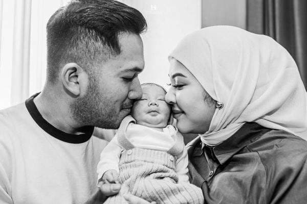 Kesha Ratuliu Ungkap Arti Nama Anak Ketiga Kesha Ratuliu Ungkap Arti Nama Anak Ketiga