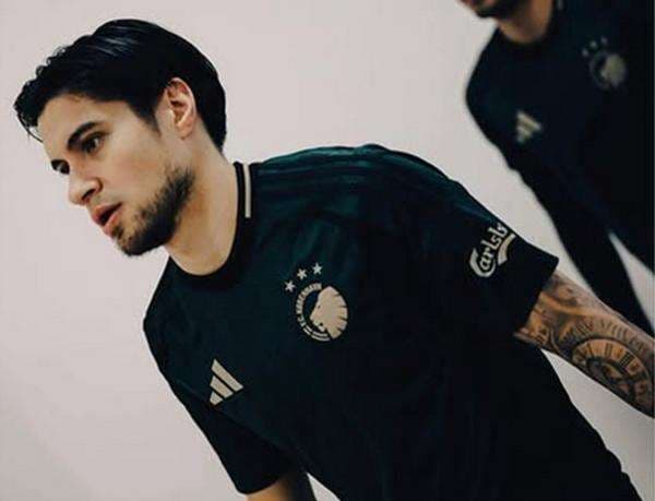 Menilik Nasib Kevin Diks yang Masih Abu-Abu Jelang Midtjylland vs FC Copenhagen Menilik Nasib Kevin Diks yang Masih Abu-Abu Jelang Midtjylland vs FC Copenhagen