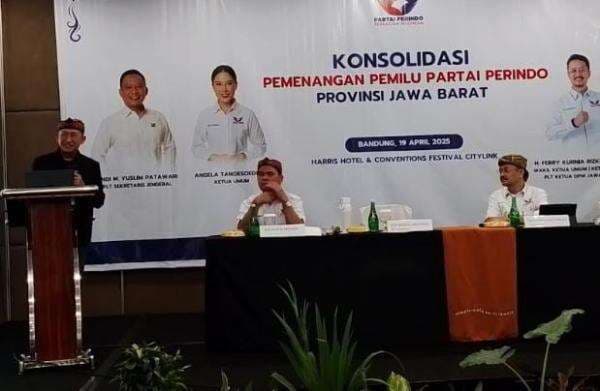 Rapat Konsolidasi DPW Partai Perindo Jabar, Eep Saefulloh Fatah: Perindo Harus Evaluasi Serius Rapat Konsolidasi DPW Partai Perindo Jabar, Eep Saefulloh Fatah: Perindo Harus Evaluasi Serius
