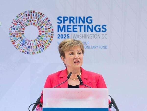 IMF Ramal Ekonomi Indonesia Tumbuh 4,7 Persen pada 2025 dan 2026 IMF Ramal Ekonomi Indonesia Tumbuh 4,7 Persen pada 2025 dan 2026