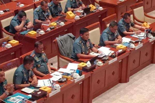 KSAL Ungkap TNI AL Belum Punya Alat Pendeteksi Kapal Selam Asing KSAL Ungkap TNI AL Belum Punya Alat Pendeteksi Kapal Selam Asing