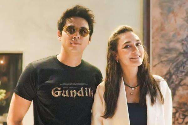 Luna Maya dan Maxime Bouttier Dipastikan Menikah Bulan Mei di Bali Luna Maya dan Maxime Bouttier Dipastikan Menikah Bulan Mei di Bali