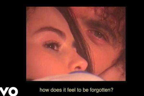 Makna Lagu How Does It Feel to Be Forgotten - Selena Gomez & Benny Blanco: Kisah Sakit Hati dan Move On Makna Lagu How Does It Feel to Be Forgotten - Selena Gomez & Benny Blanco: Kisah Sakit Hati dan Move On