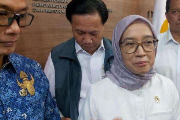 Menpan-RB Minta PPK Beri Sanksi ASN Bolos Kerja usai Libur Lebaran Menpan-RB Minta PPK Beri Sanksi ASN Bolos Kerja usai Libur Lebaran