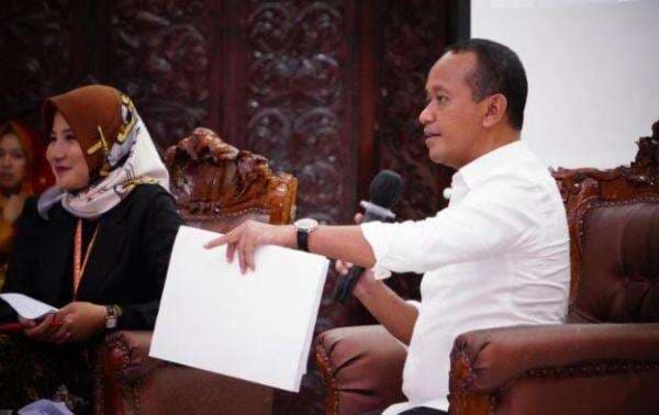 Bahlil Sebut Aturan Kenaikan Tarif Royalti Minerba Sudah Terbit Bahlil Sebut Aturan Kenaikan Tarif Royalti Minerba Sudah Terbit