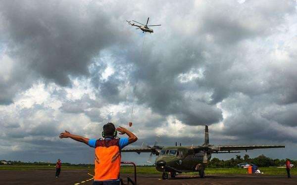 Dukung Modifikasi Cuaca, Lanud Husein Sastranegara Kerahkan Pesawat Cassa 212 Dukung Modifikasi Cuaca, Lanud Husein Sastranegara Kerahkan Pesawat Cassa 212