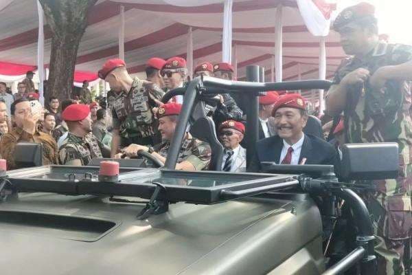 Kisah Mayjen TNI Djon Afriandi, Danjen Kopassus yang Ternyata Pernah Sopiri Luhut Binsar Pandjaitan Kisah Mayjen TNI Djon Afriandi, Danjen Kopassus yang Ternyata Pernah Sopiri Luhut Binsar Pandjaitan