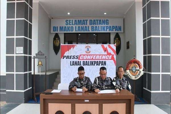 Oknum TNI AL Pelaku Pembunuhan Wartawati di Bajarbaru Kalsel Terancam Dipecat Oknum TNI AL Pelaku Pembunuhan Wartawati di Bajarbaru Kalsel Terancam Dipecat