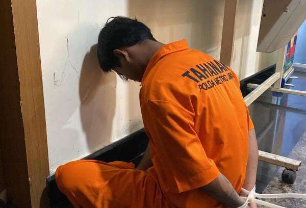 Diciduk Polisi, Begini Tampang Melas Pembunuh Pria Dalam Karung di Tangerang Diciduk Polisi, Begini Tampang Melas Pembunuh Pria Dalam Karung di Tangerang