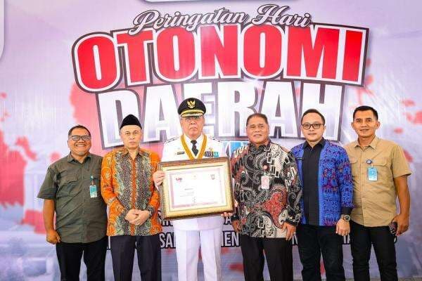 Pemkot Tangsel Masuk 10 Besar Kota Berkinerja Terbaik Nasional 2024 dari Kemendagri Pemkot Tangsel Masuk 10 Besar Kota Berkinerja Terbaik Nasional 2024 dari Kemendagri