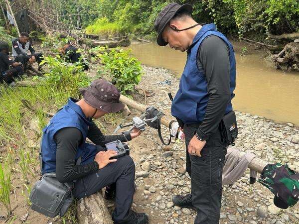 Cari IPTU Tomi Marbun, Polisi Olah TKP Pakai Alat Canggih Cari IPTU Tomi Marbun, Polisi Olah TKP Pakai Alat Canggih