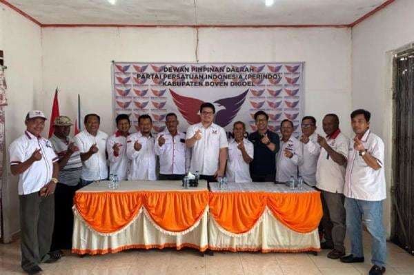 Partai Perindo Dukung Penuh Roni Omba-Marlinus di PSU Boven Digoel, Optimistis Menang Partai Perindo Dukung Penuh Roni Omba-Marlinus di PSU Boven Digoel, Optimistis Menang