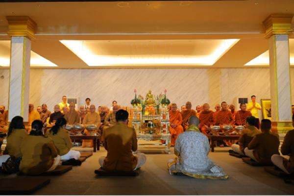 Perjalanan Spiritual Thudong, 38 Bhikkhu Jalan Kaki 2.500 Km dari Bangkok hingga Candi Borobudur Perjalanan Spiritual Thudong, 38 Bhikkhu Jalan Kaki 2.500 Km dari Bangkok hingga Candi Borobudur