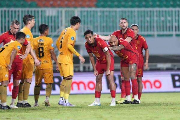 Komentar Mengejutkan Carlos Pena usai Persija Jakarta Dipermalukan Semen Padang Komentar Mengejutkan Carlos Pena usai Persija Jakarta Dipermalukan Semen Padang