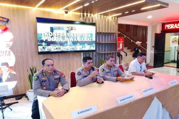 Polda Jabar: Hasil Tes DNA Alat Kontrasepsi Terbukti Milik Dokter Cabul Priguna Polda Jabar: Hasil Tes DNA Alat Kontrasepsi Terbukti Milik Dokter Cabul Priguna