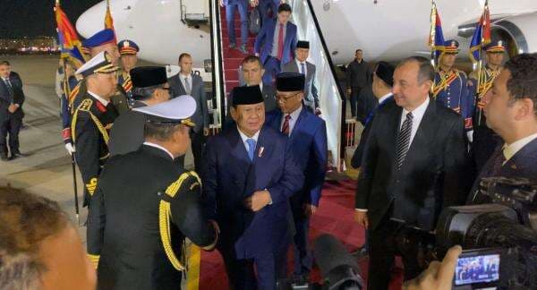 Prabowo Tiba di Kairo Mesir, Dijadwalkan Bertemu Presiden El Sisi Prabowo Tiba di Kairo Mesir, Dijadwalkan Bertemu Presiden El Sisi