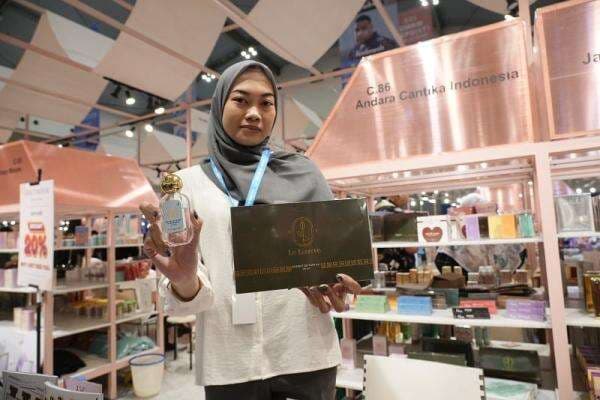 Bersama BRI, Andara Cantika Sukses Tembus Pasar Ekspor dengan Omzet Ratusan Juta Bersama BRI, Andara Cantika Sukses Tembus Pasar Ekspor dengan Omzet Ratusan Juta