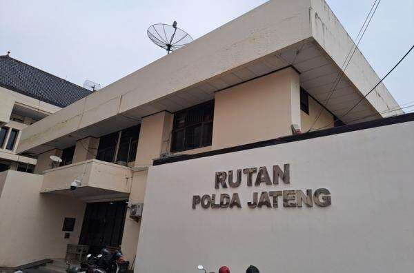 Pungli di Rutan Polda Jateng, 3 Polisi Penjaga Tahanan Ditahan Propam Pungli di Rutan Polda Jateng, 3 Polisi Penjaga Tahanan Ditahan Propam