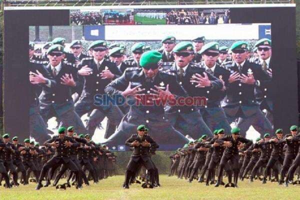 Respons Mendiktisaintek Soal TNI Masuk Kampus: Bisa Mengisi Materi Respons Mendiktisaintek Soal TNI Masuk Kampus: Bisa Mengisi Materi