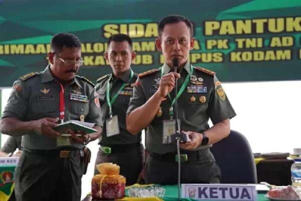 Riwayat Kepangkatan Mayjen TNI Ujang Darwis, Jenderal Kopassus Jago Tembak Kini Jadi Pangdam II/Sriwijaya Riwayat Kepangkatan Mayjen TNI Ujang Darwis, Jenderal Kopassus Jago Tembak Kini Jadi Pangdam II/Sriwijaya