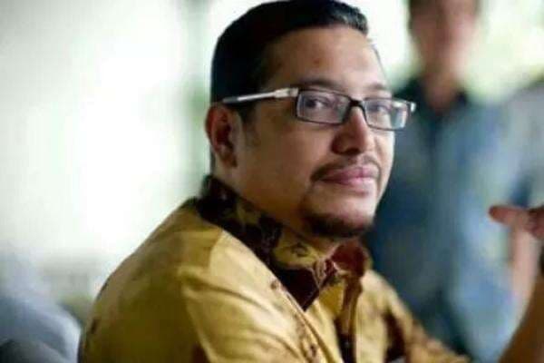 Ruh Perlawanan dan Tanda-Tanda Zaman Ruh Perlawanan dan Tanda-Tanda Zaman