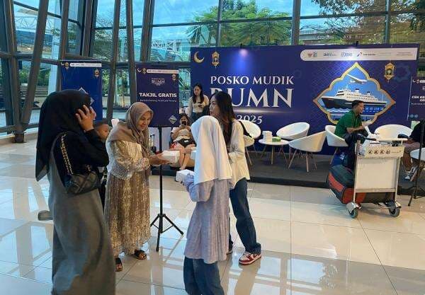 Sambut Arus Balik, BRI Siapkan Posko BUMN di Bandara dan Rest Area Jalan Tol Sambut Arus Balik, BRI Siapkan Posko BUMN di Bandara dan Rest Area Jalan Tol