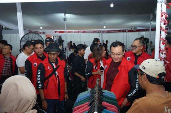 Sambut HUT ke-25, BMI Gelar Pasar Murah Sambut HUT ke-25, BMI Gelar Pasar Murah