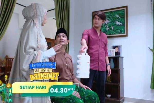 Sinopsis Sinetron Romansa Kampung Dangdut Eps 12: Raka-Galuh Bersitegang, Saodah Murka karena Muhasan Sinopsis Sinetron Romansa Kampung Dangdut Eps 12: Raka-Galuh Bersitegang, Saodah Murka karena Muhasan