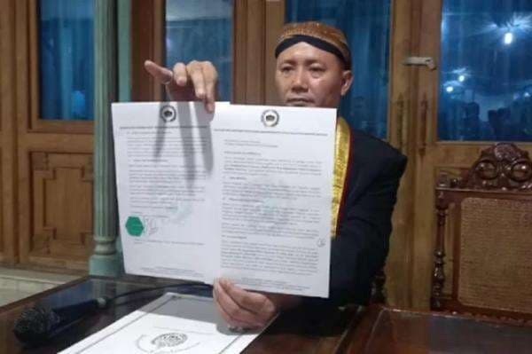 Sosok Dani Nur Adiningrat yang Usulkan Solo Jadi Daerah Istimewa, Pernah Dituduh Kumpul Kebo Sosok Dani Nur Adiningrat yang Usulkan Solo Jadi Daerah Istimewa, Pernah Dituduh Kumpul Kebo