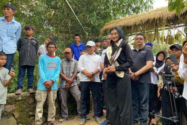 Tangis Haru Warga Padarincang: Setelah 40 Tahun, Akhirnya Nikmati Air Bersih Berkat MNC Peduli dan Miss Indonesia 2024 Tangis Haru Warga Padarincang: Setelah 40 Tahun, Akhirnya Nikmati Air Bersih Berkat MNC Peduli dan Miss Indonesia 2024