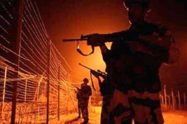 Tentara India dan Pakistan Saling Tembak di Kashmir untuk Malam Kelima Berturut-turut Tentara India dan Pakistan Saling Tembak di Kashmir untuk Malam Kelima Berturut-turut