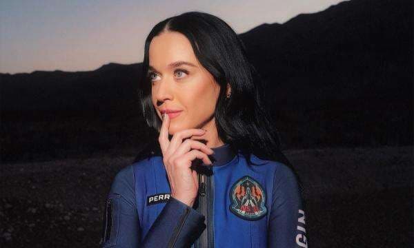 Ternyata Segini Harga Tiket Wisata Katy Perry ke Luar Angkasa via Blue Origin Ternyata Segini Harga Tiket Wisata Katy Perry ke Luar Angkasa via Blue Origin