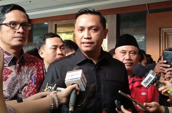 Tim Hukum Hasto Minta Jaksa Buka CCTV Ruangan Merokok Kantor KPK untuk Buktikan Klaim Wahyu Tim Hukum Hasto Minta Jaksa Buka CCTV Ruangan Merokok Kantor KPK untuk Buktikan Klaim Wahyu