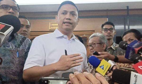 Tim Hukum Hasto Sebut Ada Dugaan Pencatutan Nama Pimpinan Partai Oleh Saeful Bahri Tim Hukum Hasto Sebut Ada Dugaan Pencatutan Nama Pimpinan Partai Oleh Saeful Bahri