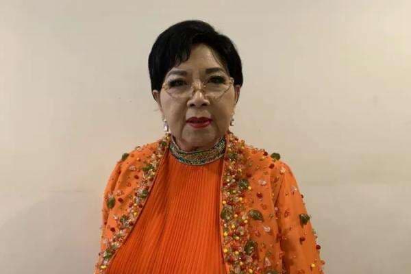 Titiek Puspa Belum Bisa Dijenguk, Masih dalam Pengawasan Dokter Titiek Puspa Belum Bisa Dijenguk, Masih dalam Pengawasan Dokter