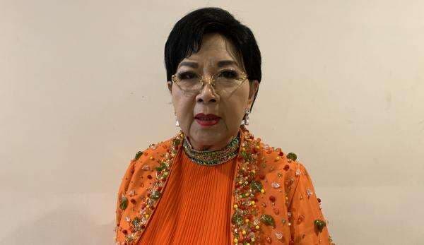 Inul Daratista Menangis Lihat Kondisi Titiek Puspa Usai Operasi Pembuluh Darah Inul Daratista Menangis Lihat Kondisi Titiek Puspa Usai Operasi Pembuluh Darah