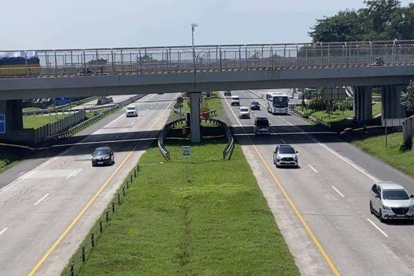 Tol Palikanci dan Cipali Sore Ini Ramai Lancar Tol Palikanci dan Cipali Sore Ini Ramai Lancar
