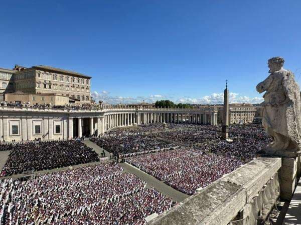Upacara Pemakaman Paus Fransiskus Paling Sederhana Dibandingkan Pendahulunya Upacara Pemakaman Paus Fransiskus Paling Sederhana Dibandingkan Pendahulunya