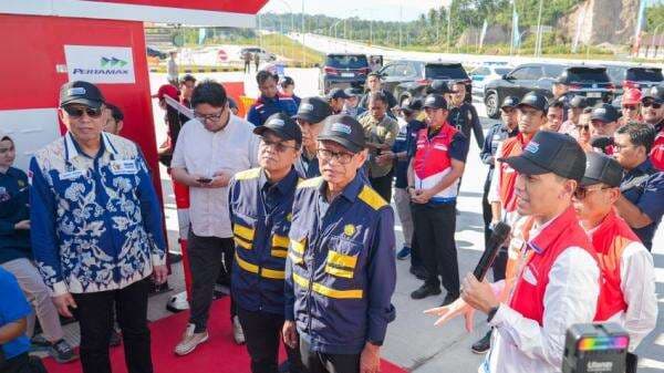 Wamen ESDM dan Pertamina Patra Niaga Pastikan Distribusi Energi di Sumbar Aman Wamen ESDM dan Pertamina Patra Niaga Pastikan Distribusi Energi di Sumbar Aman