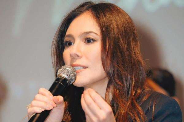 Wulan Guritno Niat Nikah Lagi dan Ingin Punya Anak, Sama Ariel NOAH? Wulan Guritno Niat Nikah Lagi dan Ingin Punya Anak, Sama Ariel NOAH?